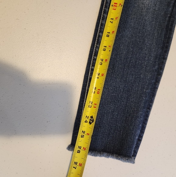 American Eagle High Rise Jeggings Crop Skinny Jeans Frayed Stretchy Dark Size 10 - Picture 13 of 14